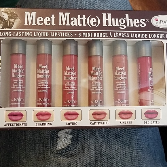 Makeup - Picture 2 of 2